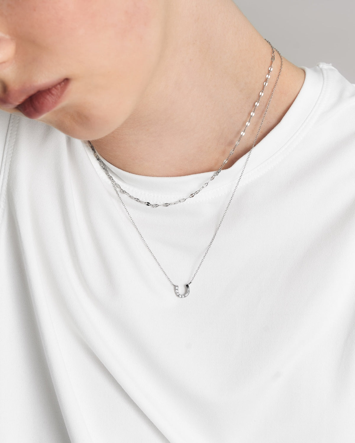 シルバーネックレス重ね付け