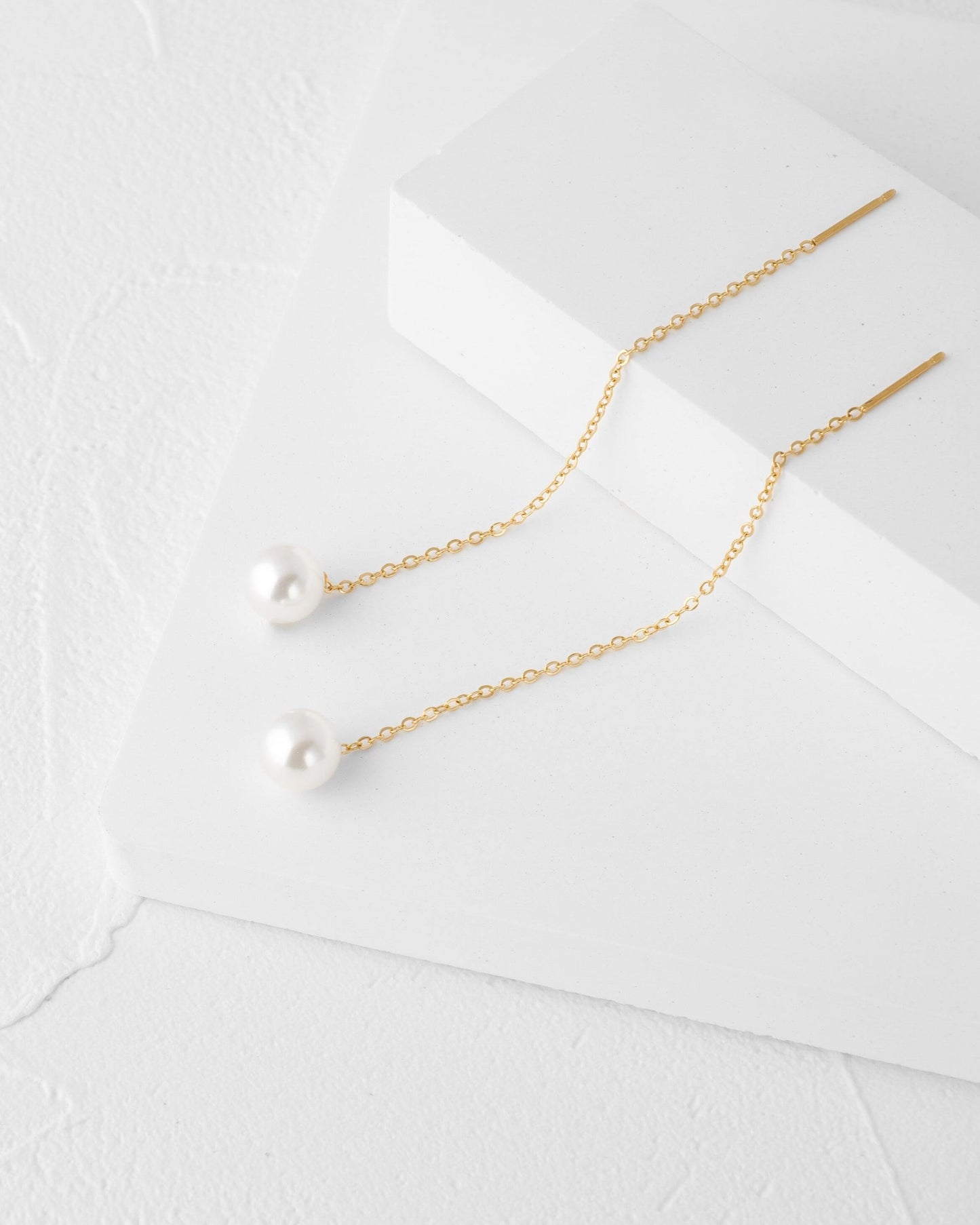 パールチェーンピアス 高見え