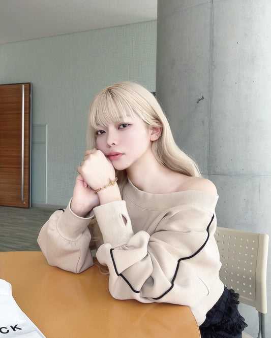 手元に品よく映えるチェーンブレスレット