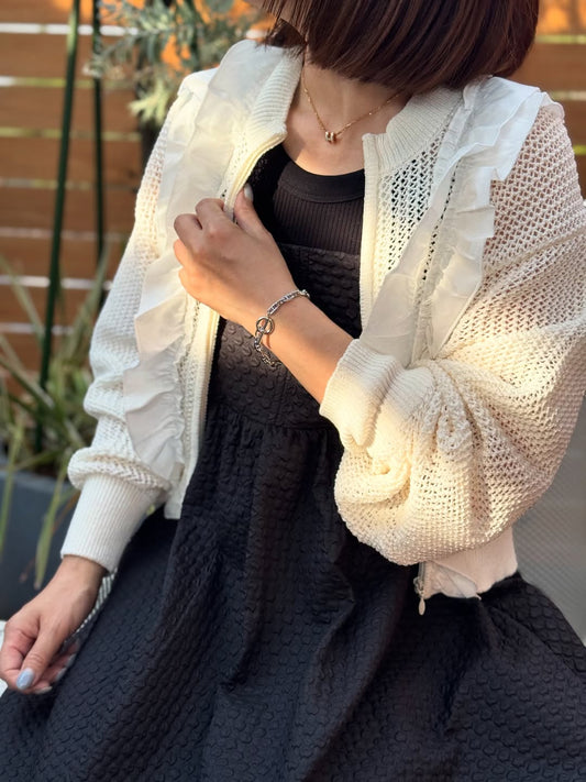 シンプルで男女兼用できる万能ブレスレット