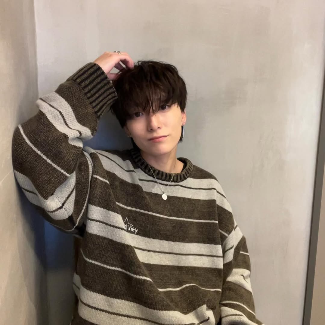 ネックレス-ゆるニットに馴染む、軽やかなワンポイント。