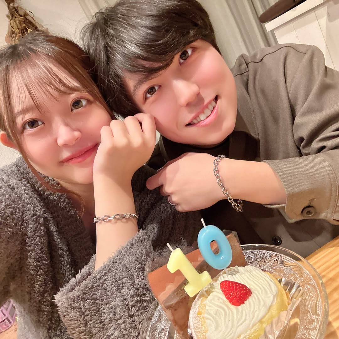 お揃いブレスレットで、さりげない絆。