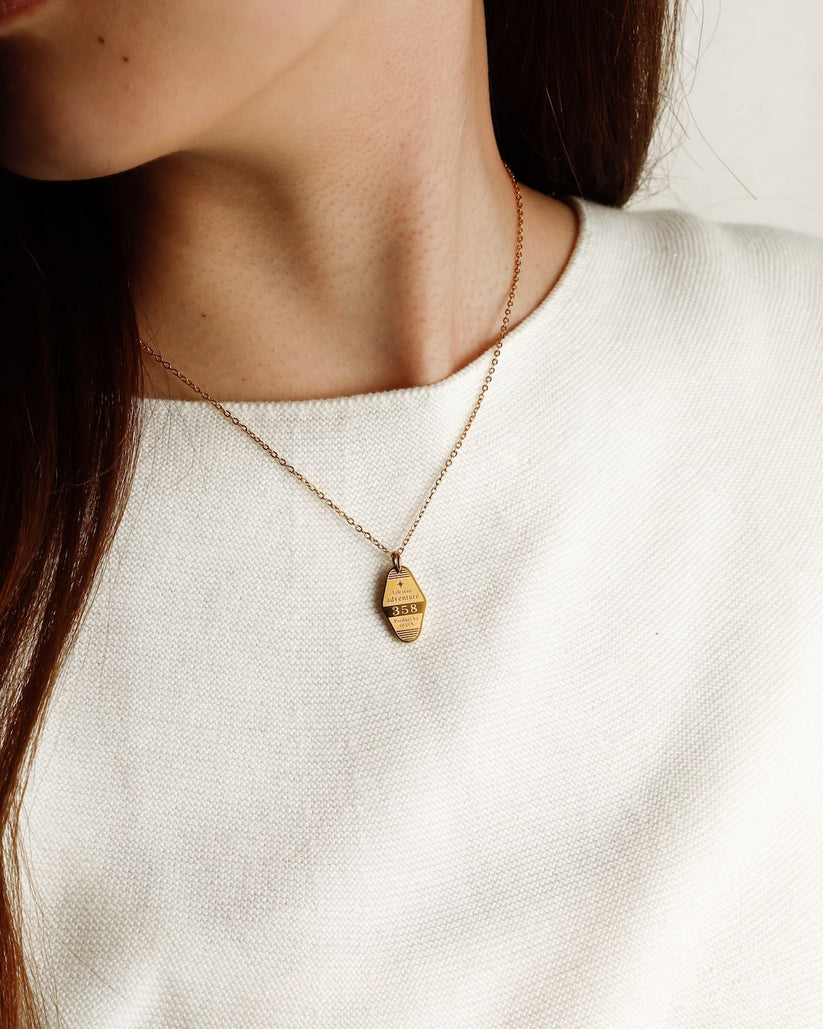 Motel Key Necklace 着用 レディース