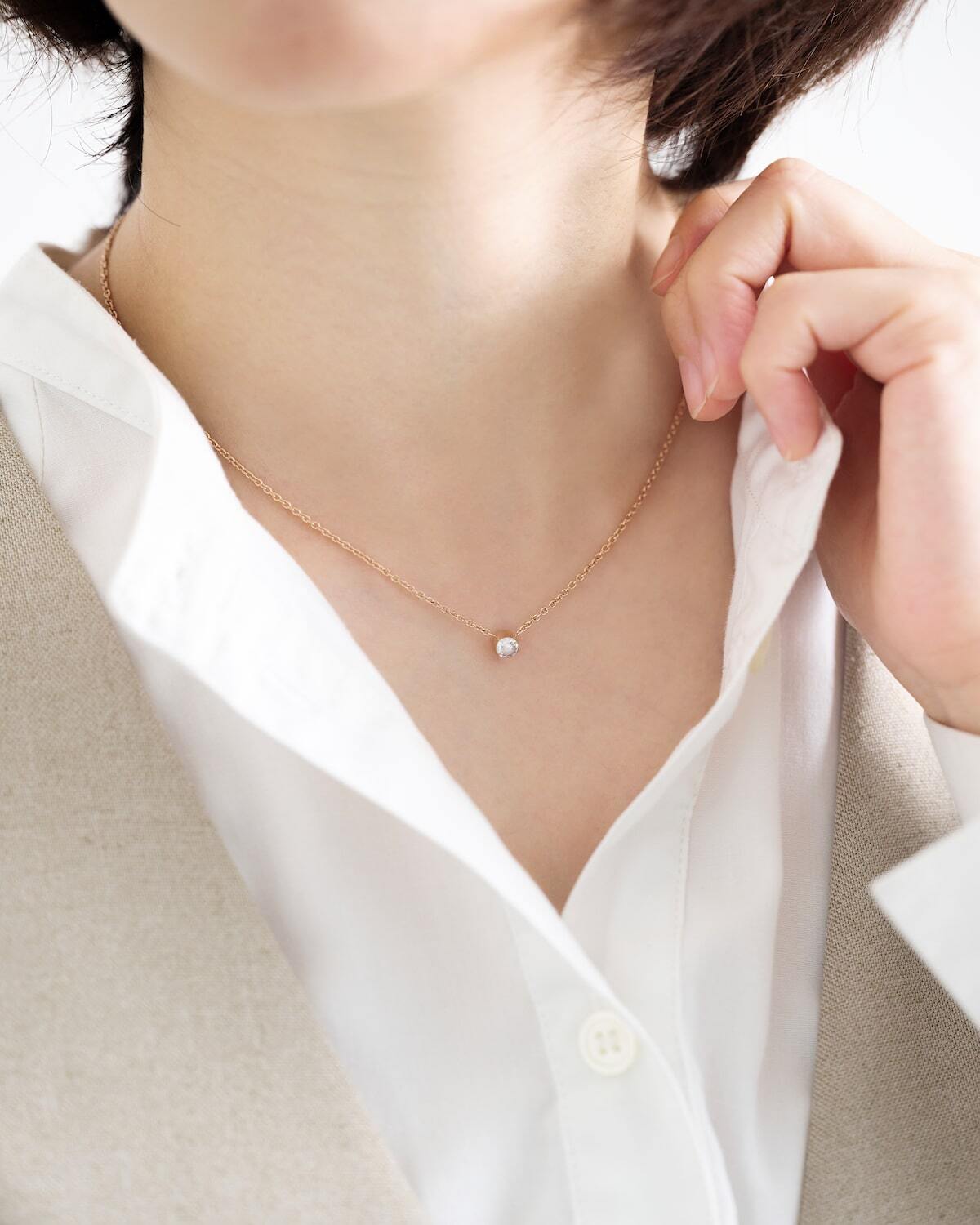 Zirconia Necklace II 華奢 ネックレス レディース 着用画像