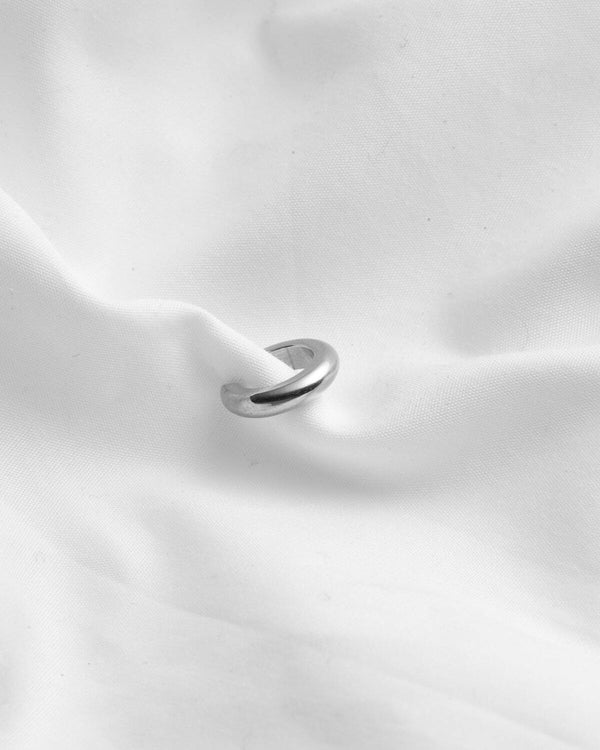Simple ear cuff