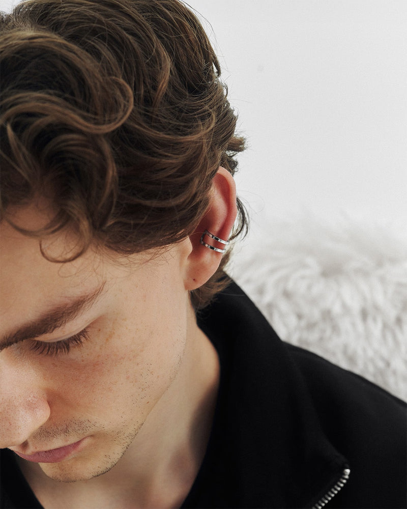 Line Ear Cuff 着用イメージ