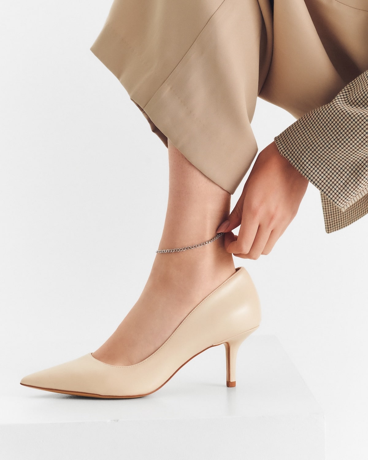 チェーンアンクレット女性