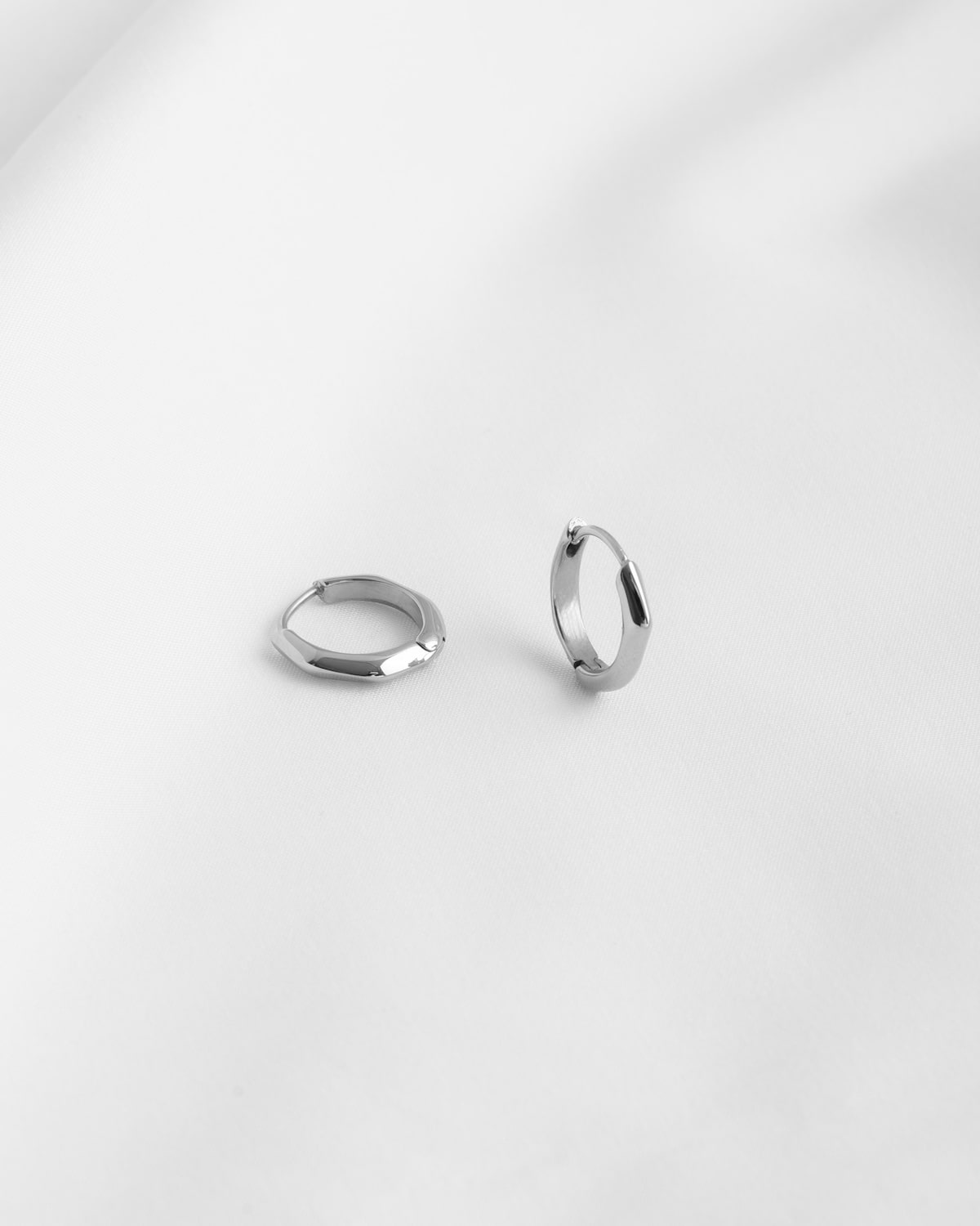 ピアスシルバースタイリッシュ