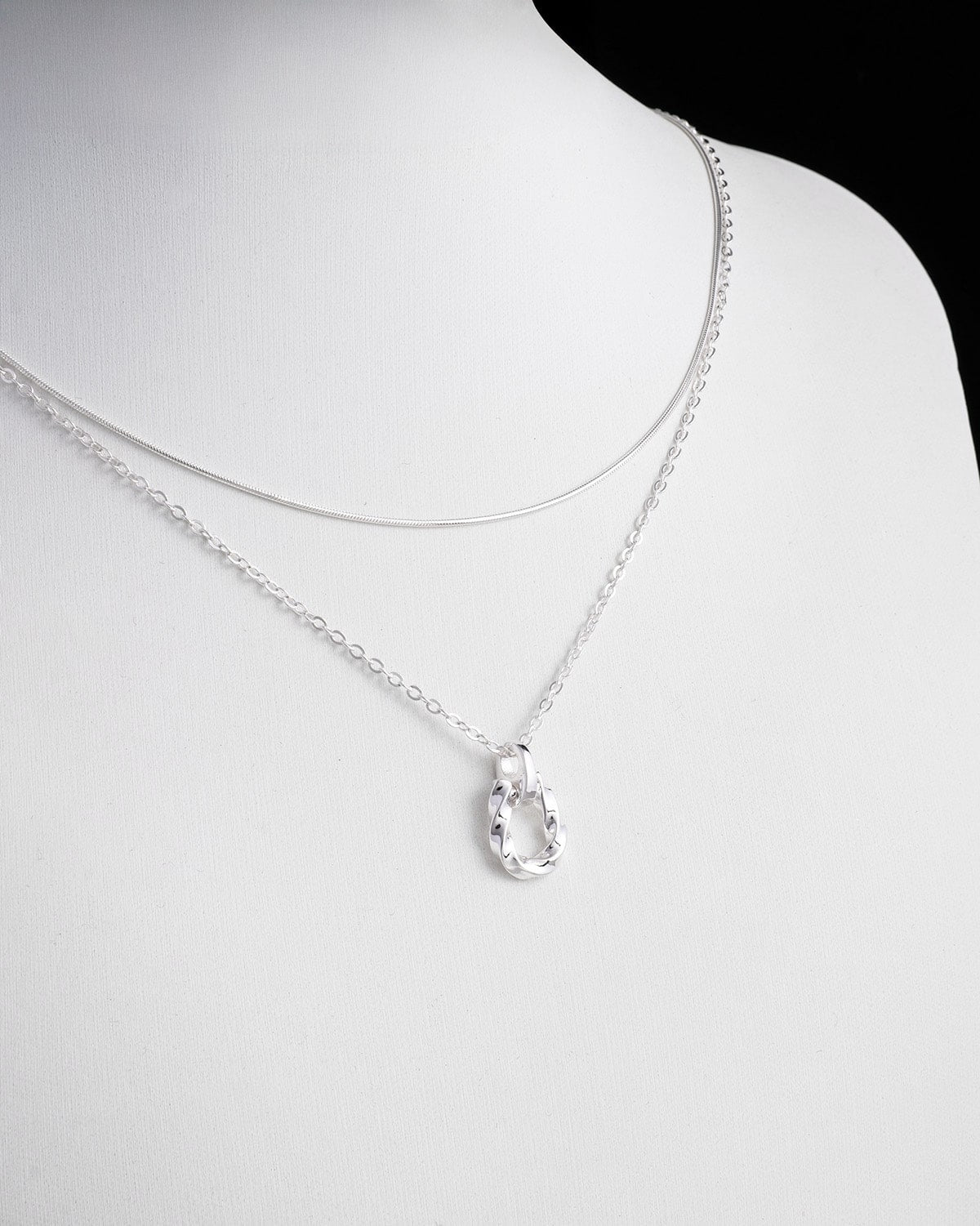 シルバー925ネックレス重ね付け