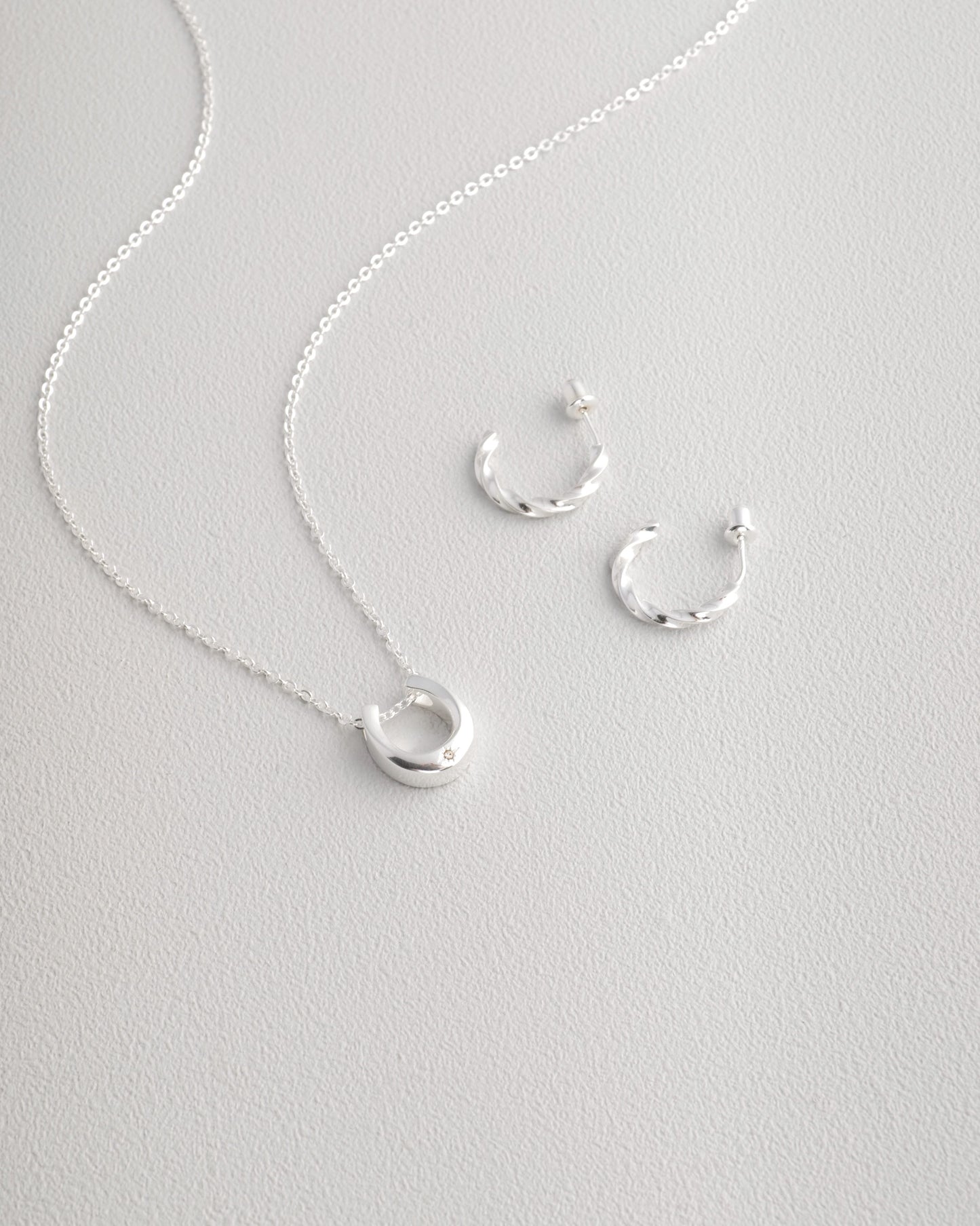 Horseshoe Necklace S925