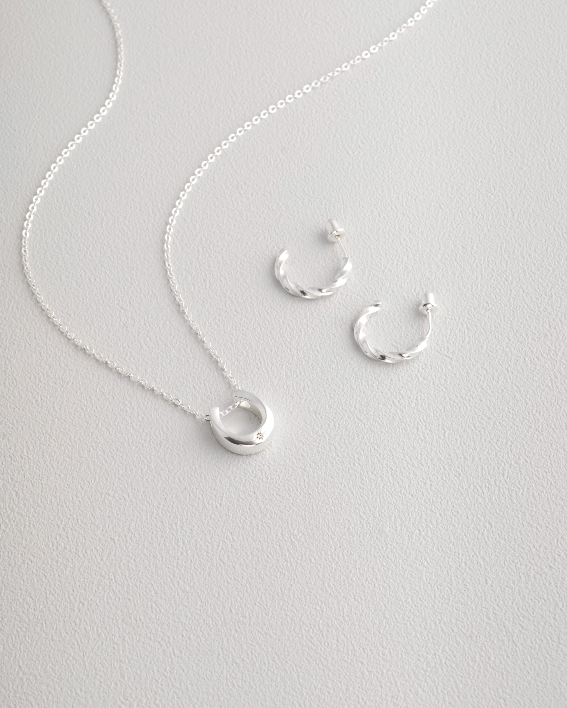 Horseshoe Necklace S925