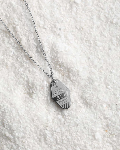 モーテルキーネックレス メンズ