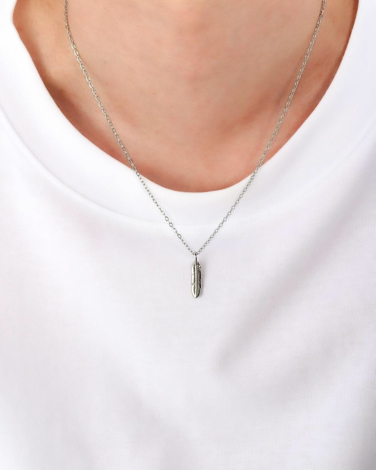 Feather necklace