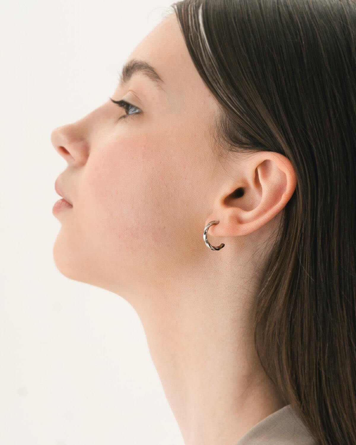 Twist pierce 上品