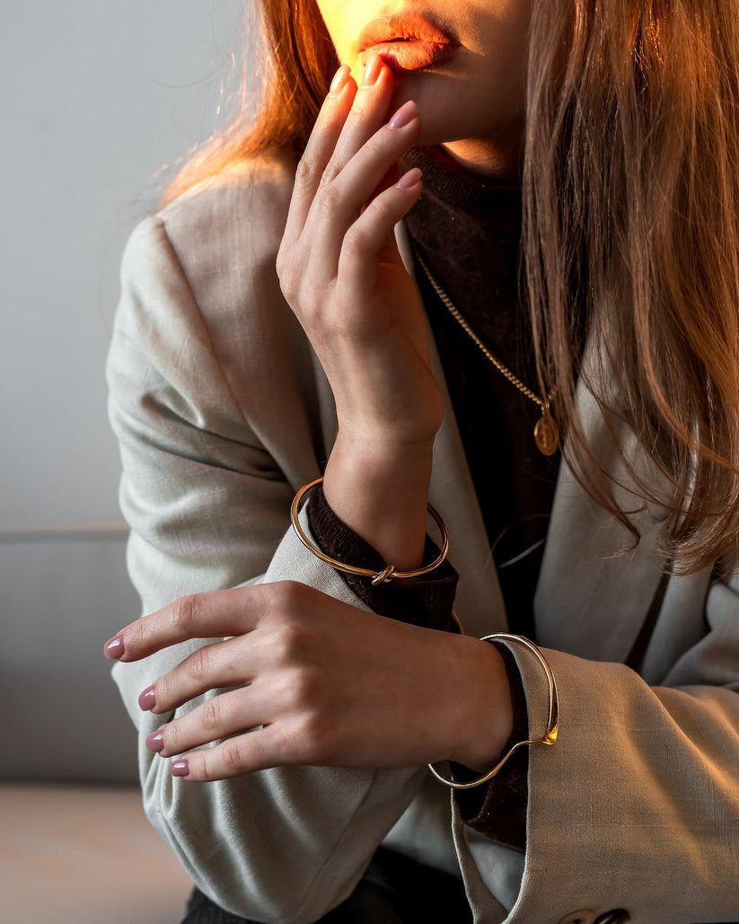 Twist Bangle 結び目 バングル