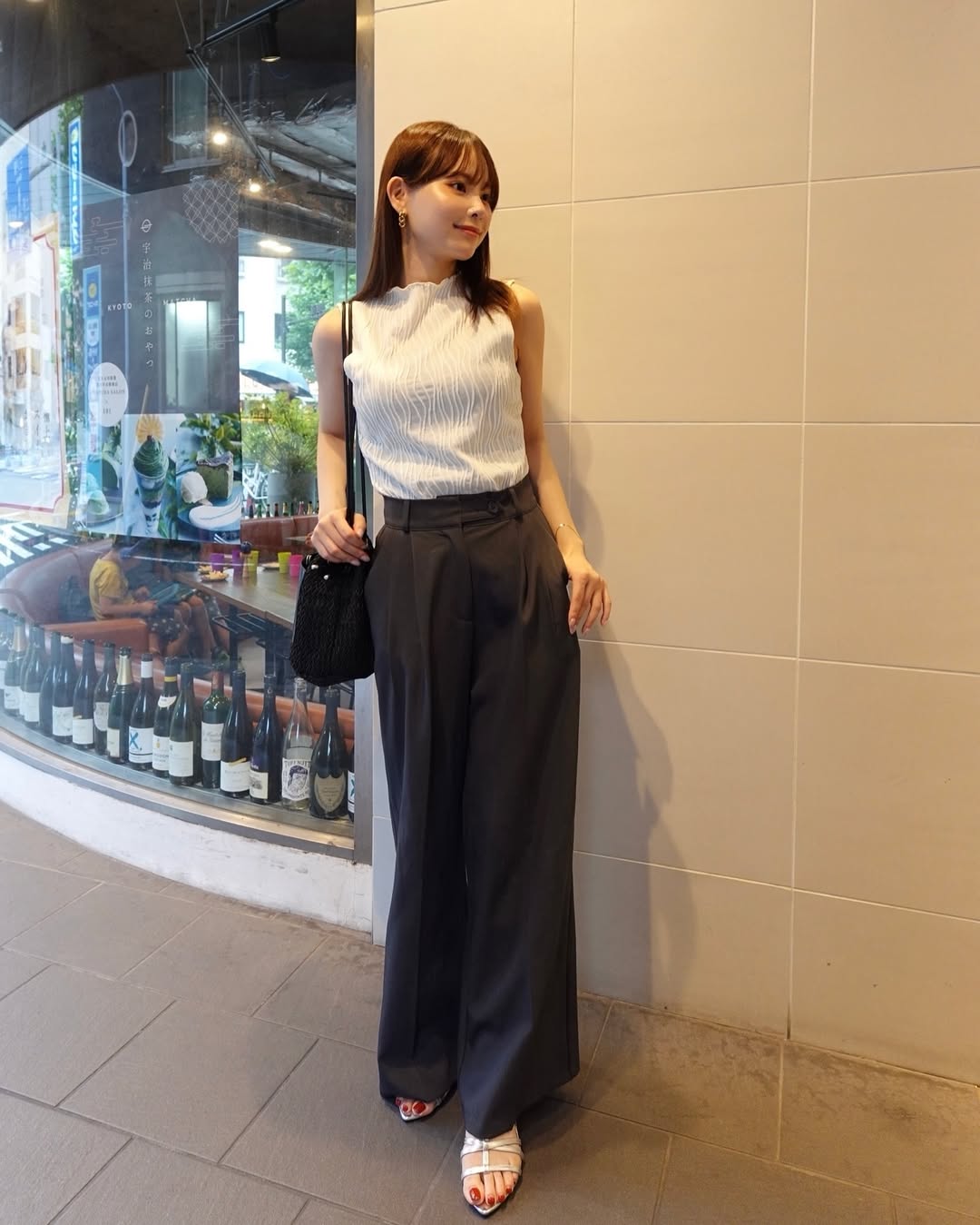 チェーンピアスゴールドコーデ3